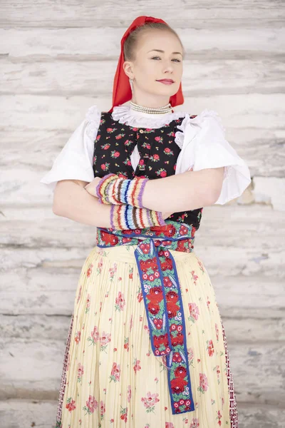 전통적인 슬로바키아 의상에 스톡 사진