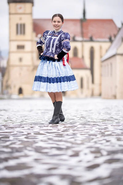 동유럽의 의상을 아름다운 슬로바키아 — 스톡 사진