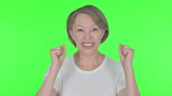 Successful Senior Old Woman Celebrating Green Background — ストック写真