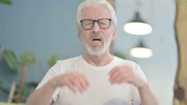Portrait Senior Old Man Headache Migraine — Stockvideo