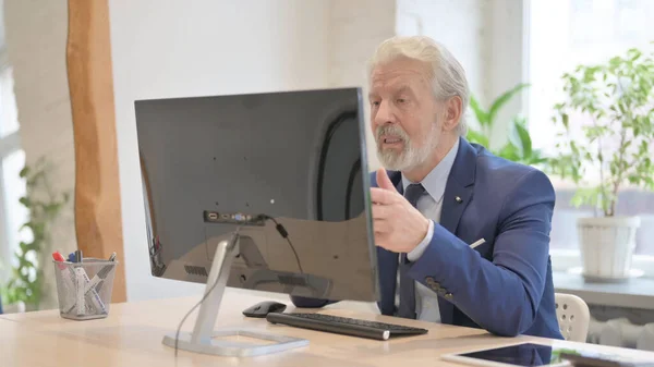 Old Businessman Talking Video Call Computer — Stok fotoğraf