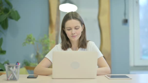Young Woman Working Laptop Work — Stockvideo