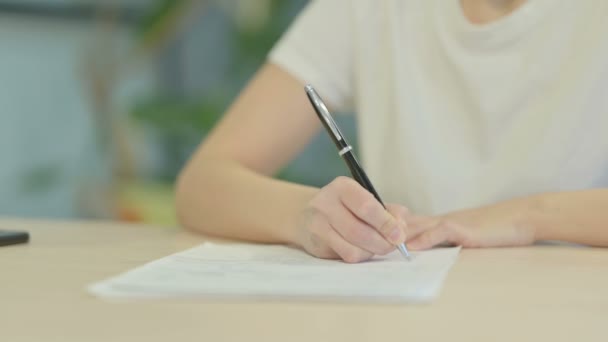 Hand Close Writing Female Hand — Stockvideo