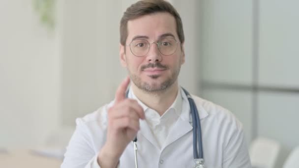 Gesture Call Doctor — Stock Video