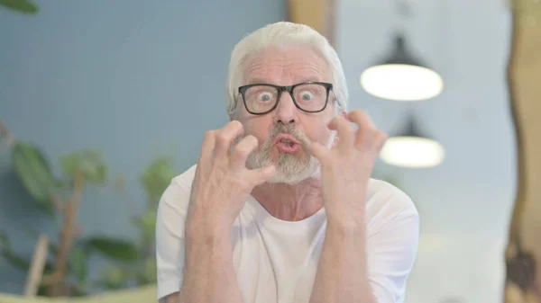 Portrait Angry Senior Old Man Shouting Fighting — Stockfoto