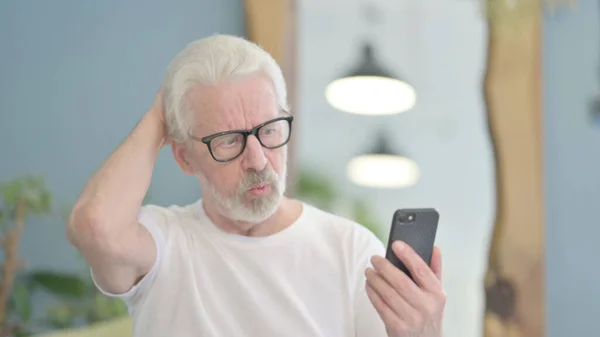 Portrait Senior Old Man Upset Loss Smartphone — Photo