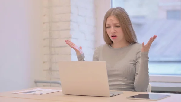 Creative Young Woman Reacting Online Loss Laptop — Zdjęcie stockowe