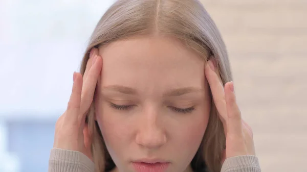 Close Young Woman Headache Migraine — 스톡 사진
