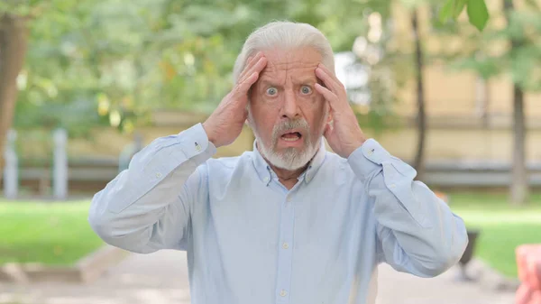 Outdoor Portrait Upset Senior Man Shocked Loss — стоковое фото