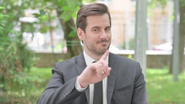 Retrato Livre Jovem Empresário Negação Stop Gesture — Vídeo de Stock