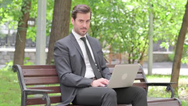 Thumbs Young Businessman Working Laptop Outdoor — Stock Video