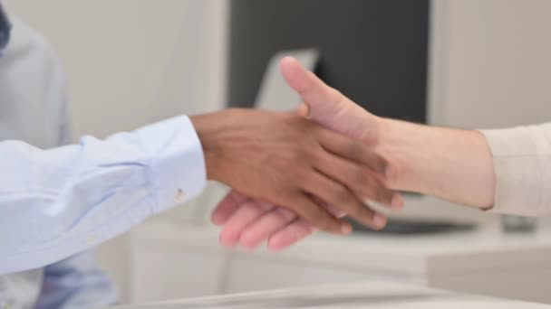 Close Business People Shaking Hand Mixed Race — Stok Video