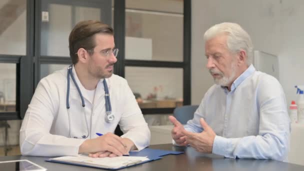 Old Man Headache Asking Doctor Help — Stock Video