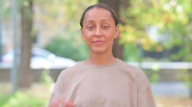 Dışarıda Fırsat Arayan İhtiyarın Portresi