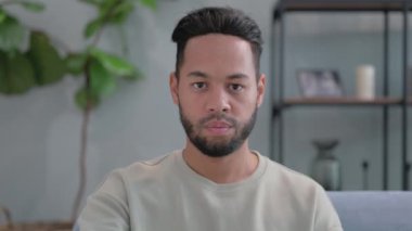 Evde Oturmayı Durduran İspanyol Adamın Portresi