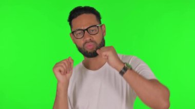 Yeşil Arkaplanda Dans Eden Genç Afrikalı Adam