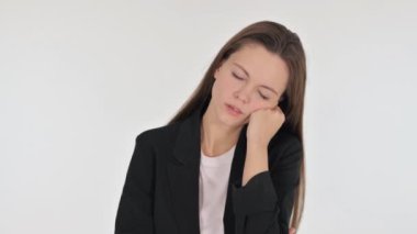 Beyaz Arkaplanda Uyuyan İş Kadını Portresi