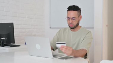 Çevrimiçi Bankacılık İspanyol Adam İçin Başarısızlık, Engel