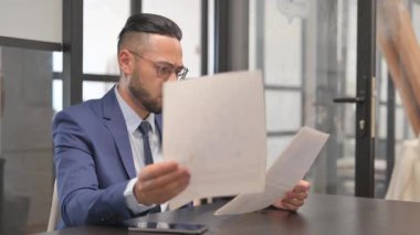 Latin İşadamı Yıllık İş Raporuna Tepki Verdi