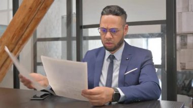 Latin İşadamı Yıllık İş Raporuna Tepki Verdi