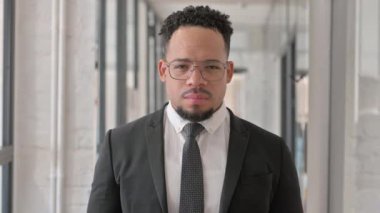 İspanyol İşadamı 'nın Tamam İmzalı Portresi