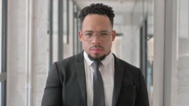 İspanyol İşadamı 'nın Portresi İnsanları Girişime Davet Ediyor