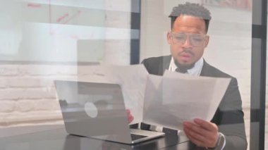 İspanyol İşadamı Yıllık İş Raporuna Küfretti