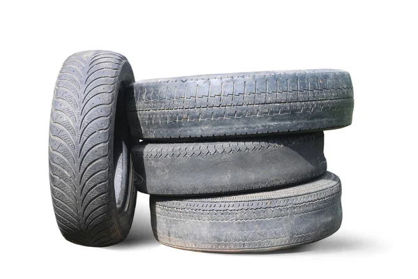 旧的磨损轮胎在白色背景下隔离 如轮胎损坏的模式 用于轮胎商店或汽车轮胎商店的广告 — 图库照片