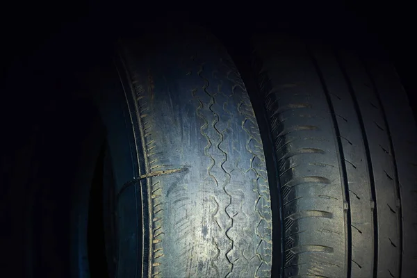 Old Worn Damaged Tires Pattern Damaged Tire Advertising Tire Shop — Stock Photo, Image