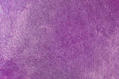 Güzel mor arkaplan, deri desenli, mor deri damarlı, doğal deriden alınmış mor arkaplan örneği ya da doğal arka plan için deri dokusu örneği.