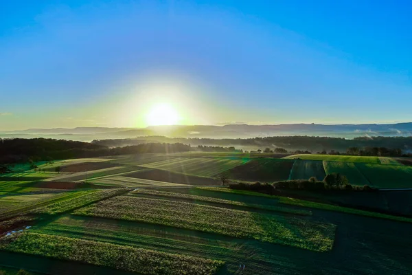 Схід Сонця Туманом Барвисті Поля Вранці — стокове фото