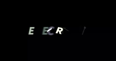 Siyah arkaplanda elektrik metni animasyonu. Modern metin animasyonu, yazılan Elektrik