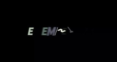 Siyah arka planda basit metin animasyonu. Yazılı İlköğretim Modern metin animasyonu