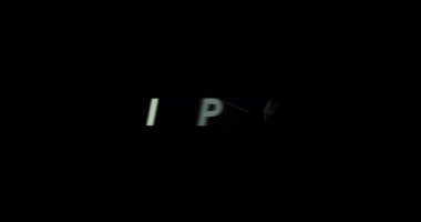 Metin animasyonunu siyah arkaplana yerleştir. Modern metin animasyonu, yazıldı