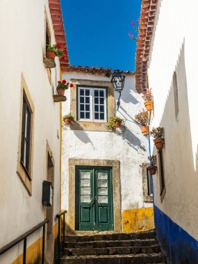 Portekiz 'in merkezindeki güzel ortaçağ köyü Obidolarının sokakları