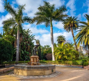 Yaz Paseo del Parque Malaga kasaba Costa del Sol tatil İspanya