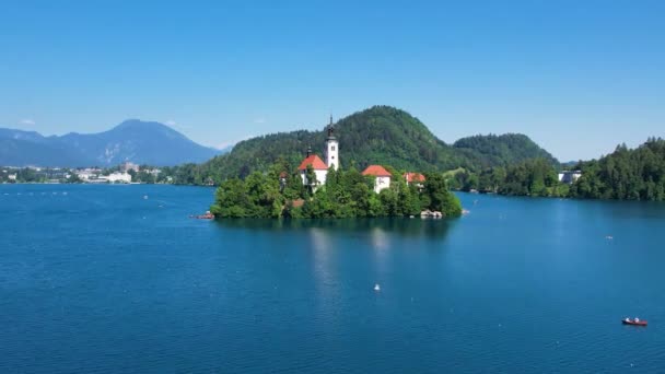 Slovenya Bled Gölü Nde Meryem Hacı Kilisesi Yazın Mavi Göl — Stok video