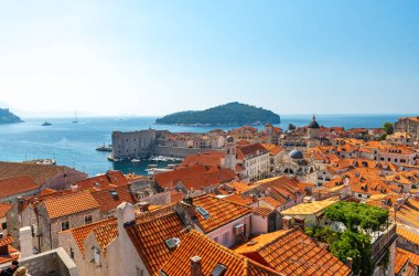 Panorama Dubrovnik Eski Şehir çatıları. Turist eğlencesi. Avrupa ve Hırvatistan