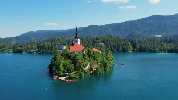 Slovenya Bled Gölü Nde Meryem Hacı Kilisesi Yazın Mavi Göl — Stok video