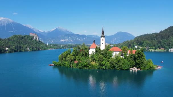 Peregrinação Igreja Assunção Maria Lake Bled Eslovênia Verão Lago Azul — Vídeo de Stock