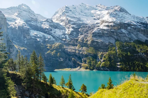 Idyllic Morning View Lake Oeschinensee Location Swiss Alps Switzerland Kandersteg — Stock Photo, Image