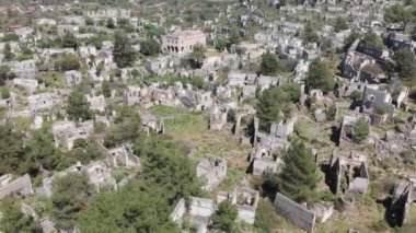 Hava aracı görüntüsü dünyaca ünlü hayalet şehir Kayakoy Olludeniz Fethiye yakınlarındaki.