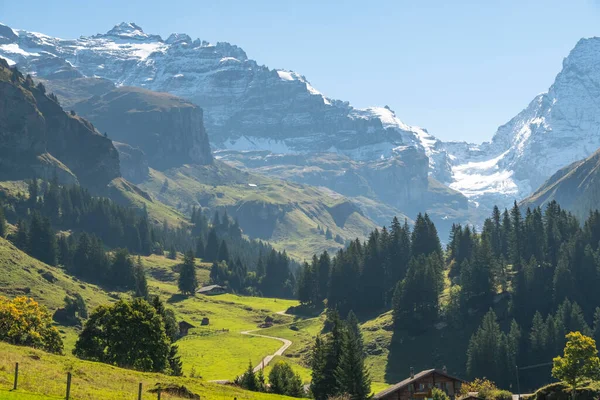 Schweiz Bergtal Kiental Berner Oberland Alpen Schneeberge Sonniges Wetter Reise — Stockfoto