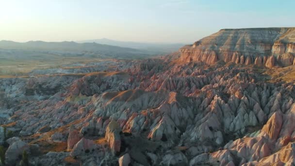 Kappadokien Luftaufnahme Mit Drohne Zum Sonnenuntergang Den Felsformationen Von Red — Stockvideo