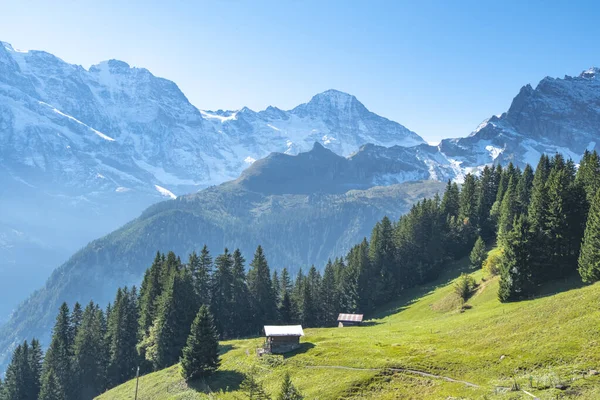 Incredibile Villaggio Turistico Alpino Nella Valle Lauterbrunnen Svizzera Attrazione — Foto Stock