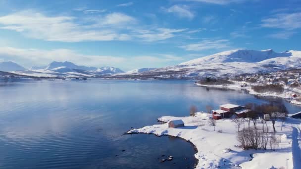 Catena Montuosa Innevata Sulla Costa Inverno Norvegia Dintorni Della Città — Video Stock