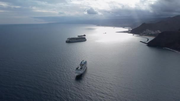 Cruise Ship Atlantic Ocean Tenerife Island Coast Canary Islands Spain — 비디오