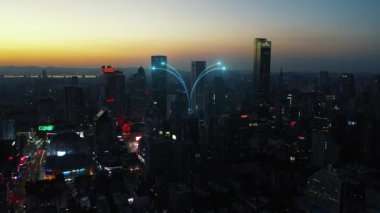 Akıllı Bağlı Şehir silueti. Gelecekçi ağ konsepti, şehir teknolojisi.