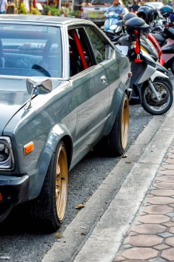 Tayland, Pattaya. 03.22.2025.Japon JDM arabası sokakta