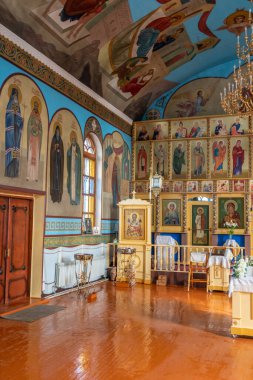 SHYMKENT, KAZAKHSTAN - 24 HAZİRAN 2023: Kazan, Kazakistan 'daki Tanrı' nın Annesi 'nin ikonu onuruna tapınağın içi